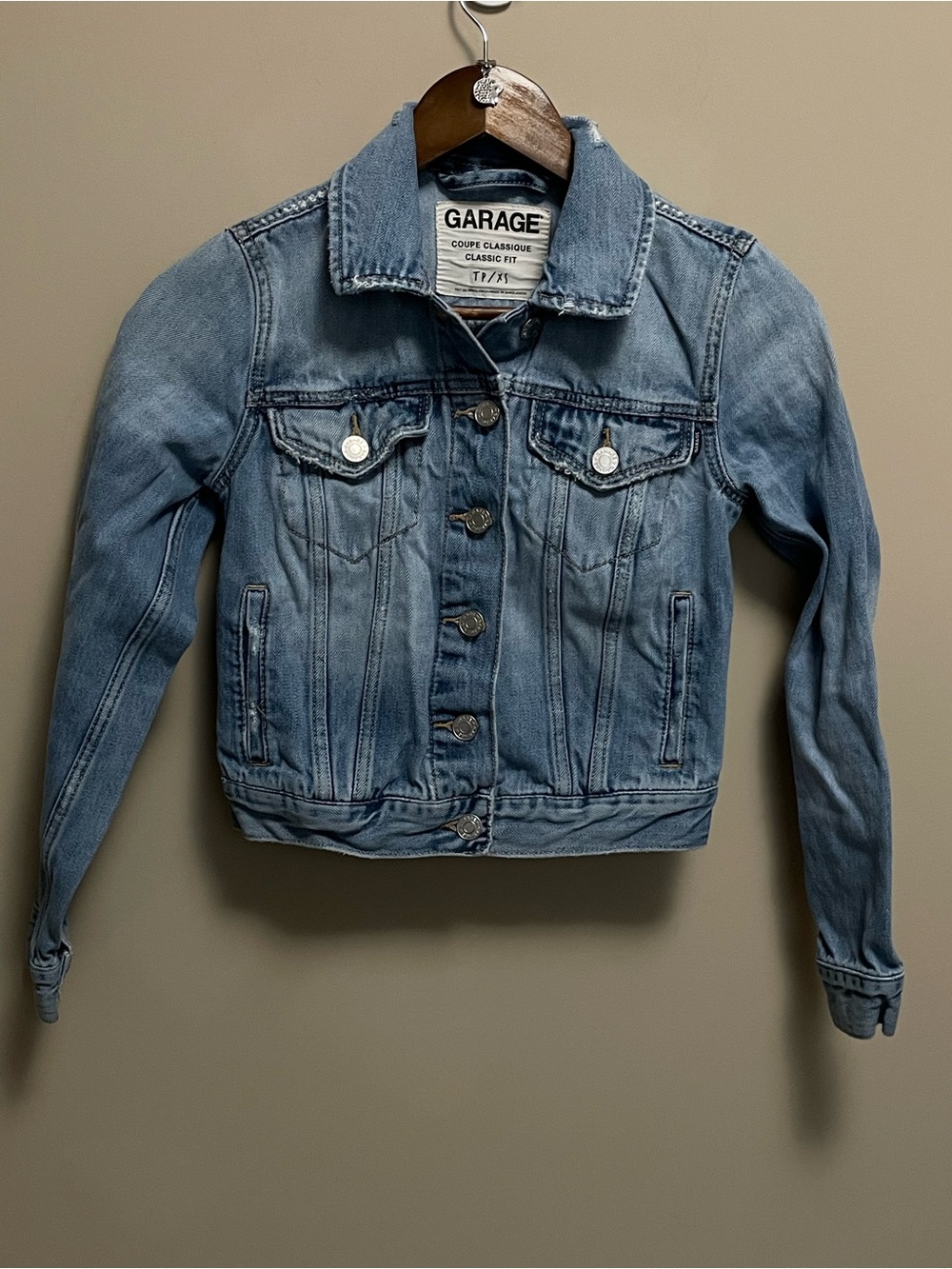 Garage Light Wash Distressed Denim Jacket Women’s XS